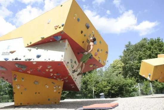 BRONX ROCK Kletterhalle
