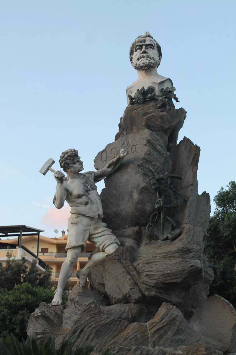 Monumento a Quintino Sella