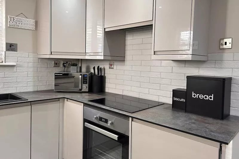 3 Bedroom Cottage in the Heart of Conwy Parking Sleeps 4