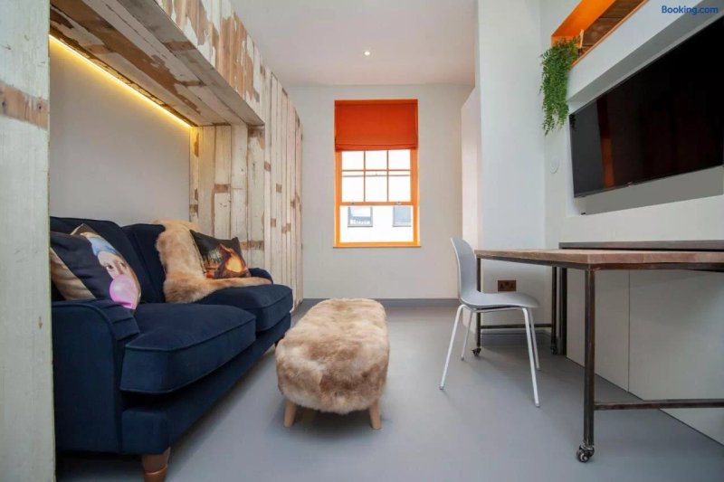Higgihaus 26 Clare Street Aparthotel