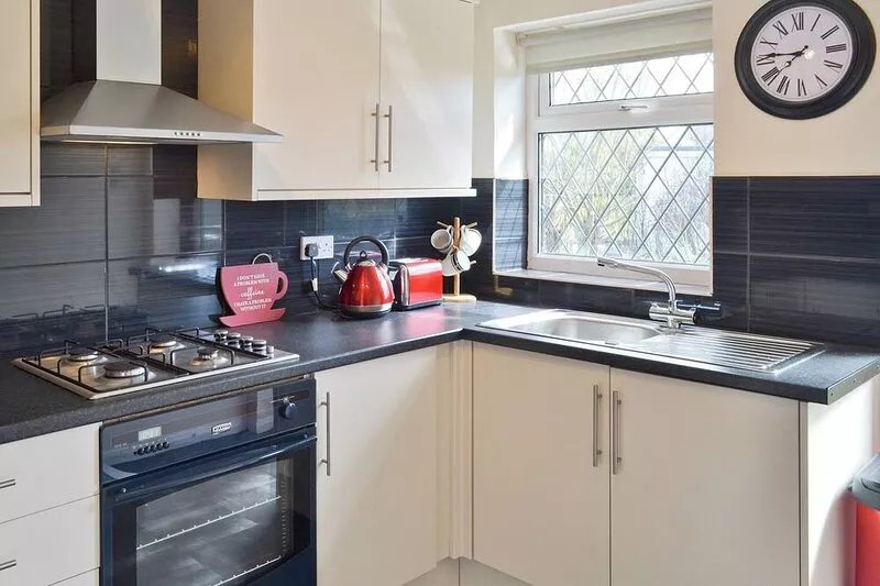 Wonderfully situated just a short stroll from a sandy beach, shops, pubs and