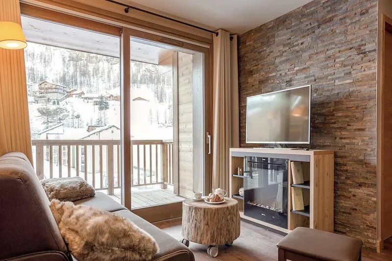 Apartment in a Chalet directly on ski slope