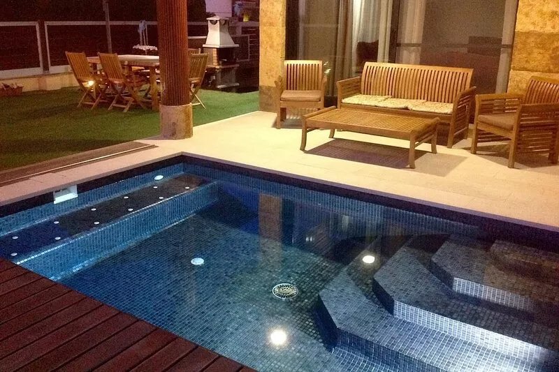 LUXURY VILLA IN CAMBRILS-TARRAGONA. BEACH AT 200 m.