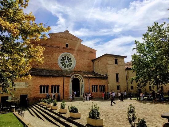 Abbazia Di Chiaravalle Di Fiastra