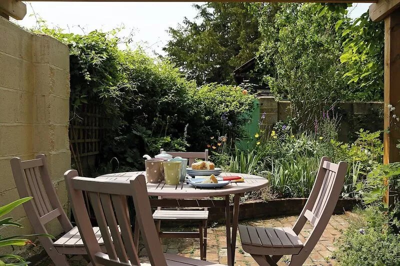 2 bedroom accommodation in Eastling