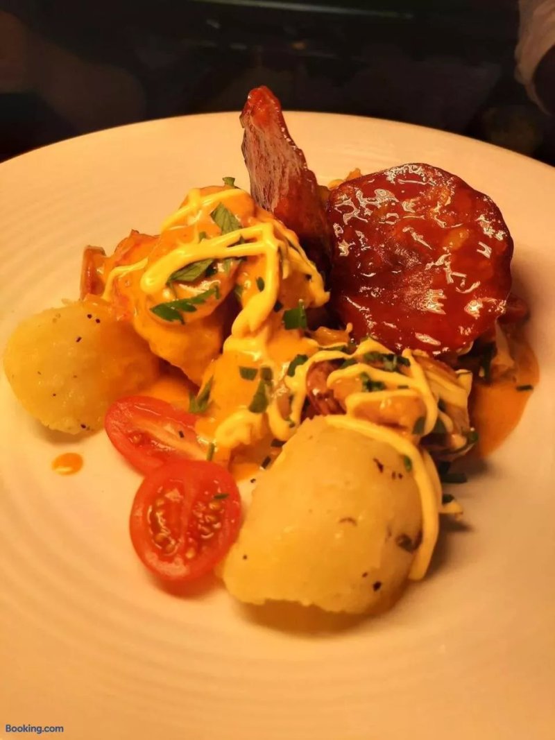 Bellas Bistro & Rooms