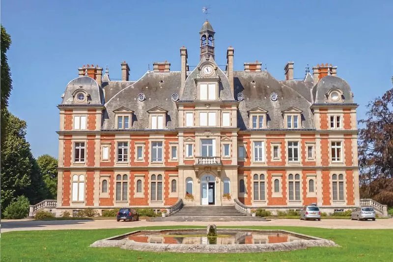 1 bedroom awesome apartment in Ocquerre