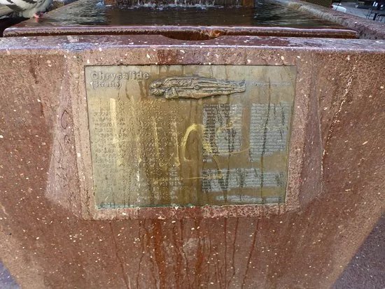 La sculpture Chrysalide