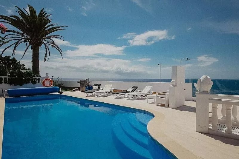 Villa Blanca Callao Salvaje. First line by the sea