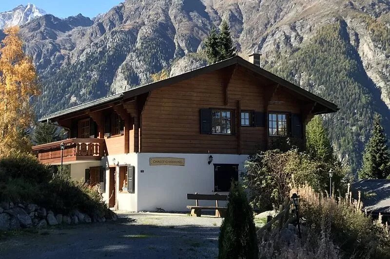 Luxury chalet (approx. 170 sqm) in a dreamlike mountain setting - Valais