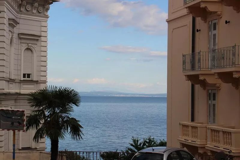 Superior Seaview Apartment in Opatija center