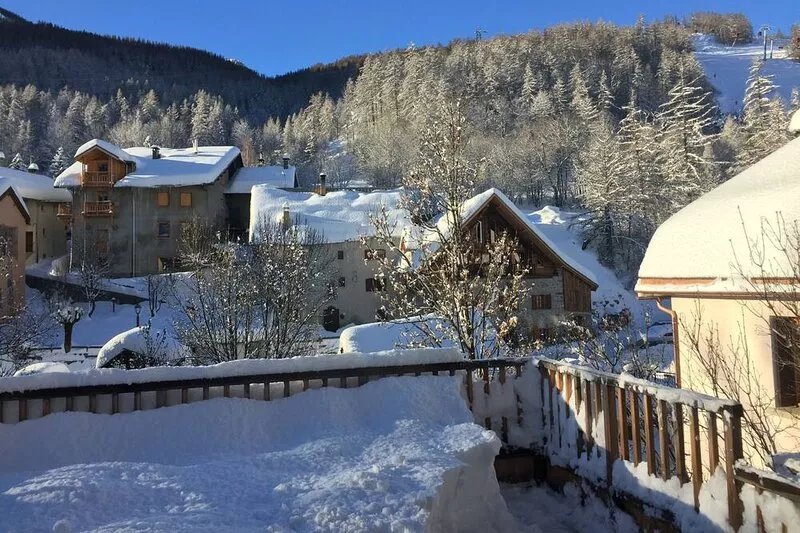 Chantemerle - T3 duplex 3*, close to the slopes, south-facing country house.