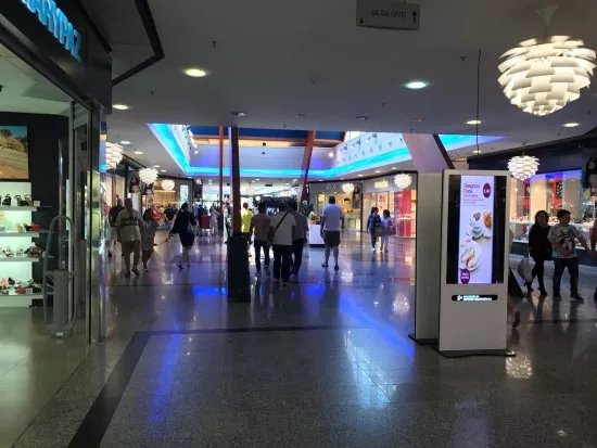La Canada Shopping Centre