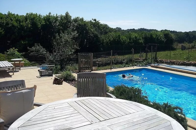 Lamourlanquais.Eu Gite With Large Pool. 2 Bedroom  4 Person Sitting Room Kitchen