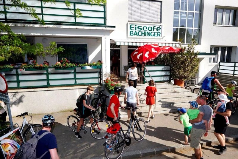 Eiscafe Bachinger