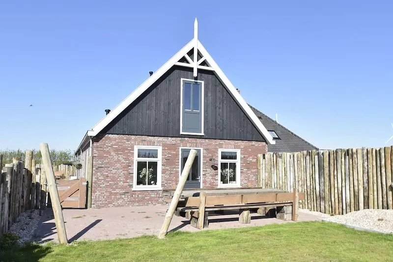 Hazenborgh family home on the North Holland coast