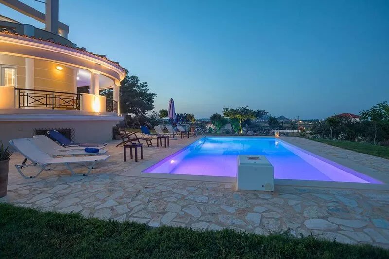 Grand villa on top of a hill with private pool