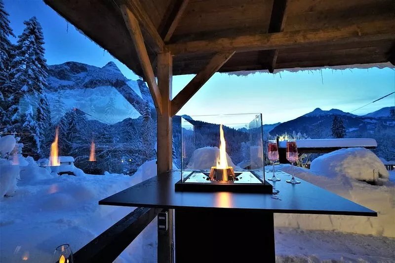 New Apart at the Zugspitze with spa, hot tub, barbecue area, beautiful outdoor