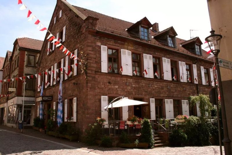 Frankischer Gasthof & Hotel Zum Koppen