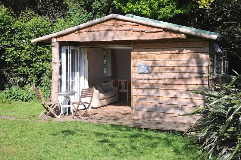 Holiday Chalet, great views, large secluded private garden, near Beaches & Zoo