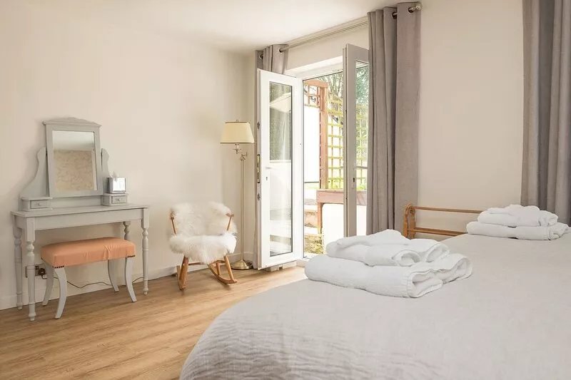 Luxury 2 bedroom cottage overlooking the River Wye