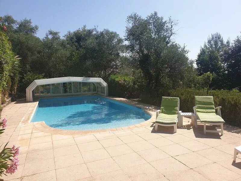 Pretty provençal villa on hillside near Montauroux