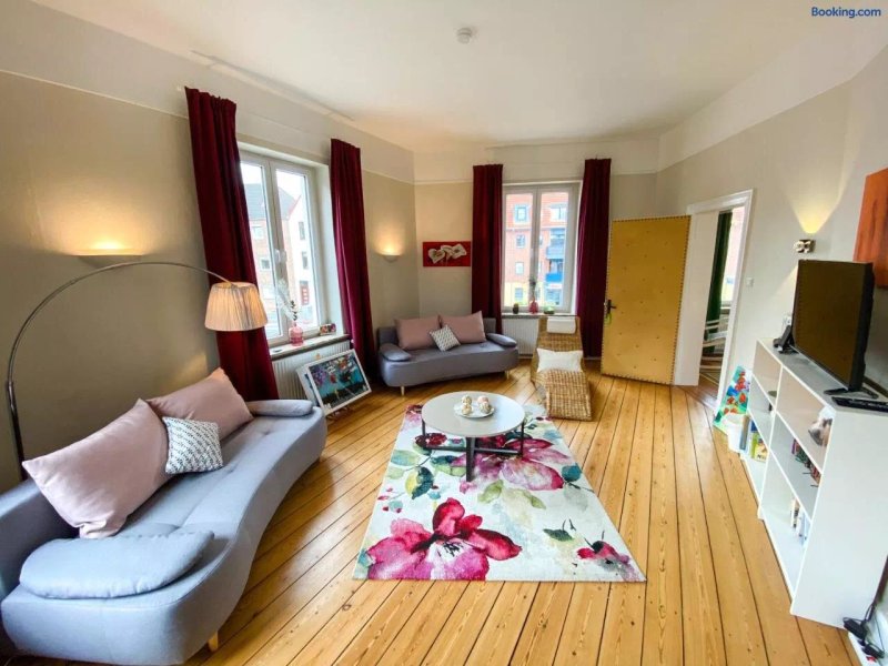Villa Hanseart Lübeck - Privatzimmer In Zentraler Lage