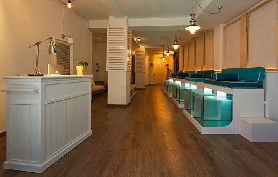 AquaBliss Fish Spa