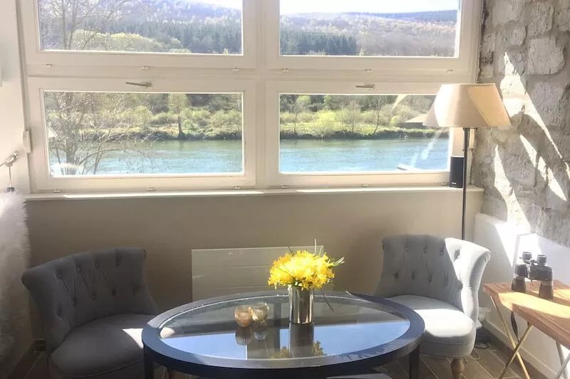 Country house for 15 people, waterfront in the Ardennes nature park