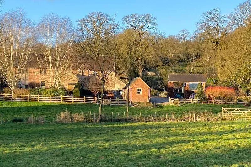 Honeysuckle Cottage - UK4177