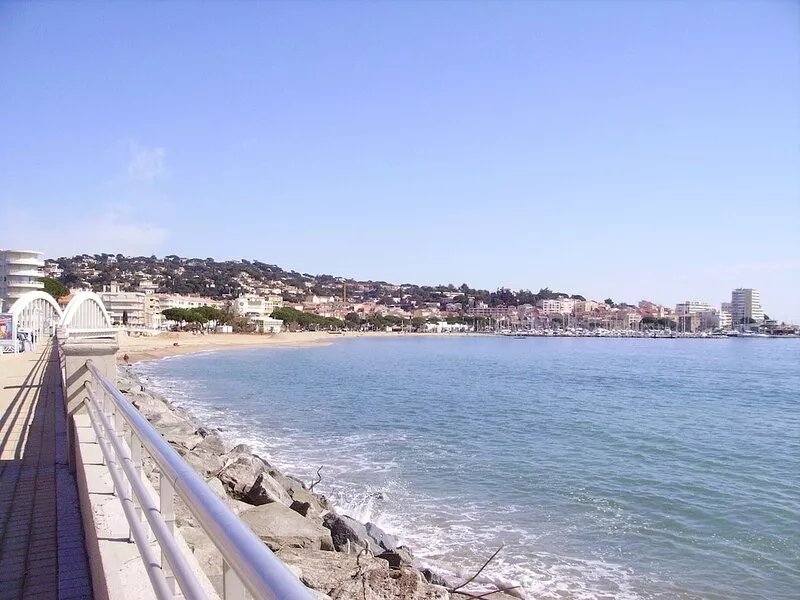 HOUSE 2/6 people CITY CENTER 100m BEACH WIFI PARKING Air-conditioned❤️