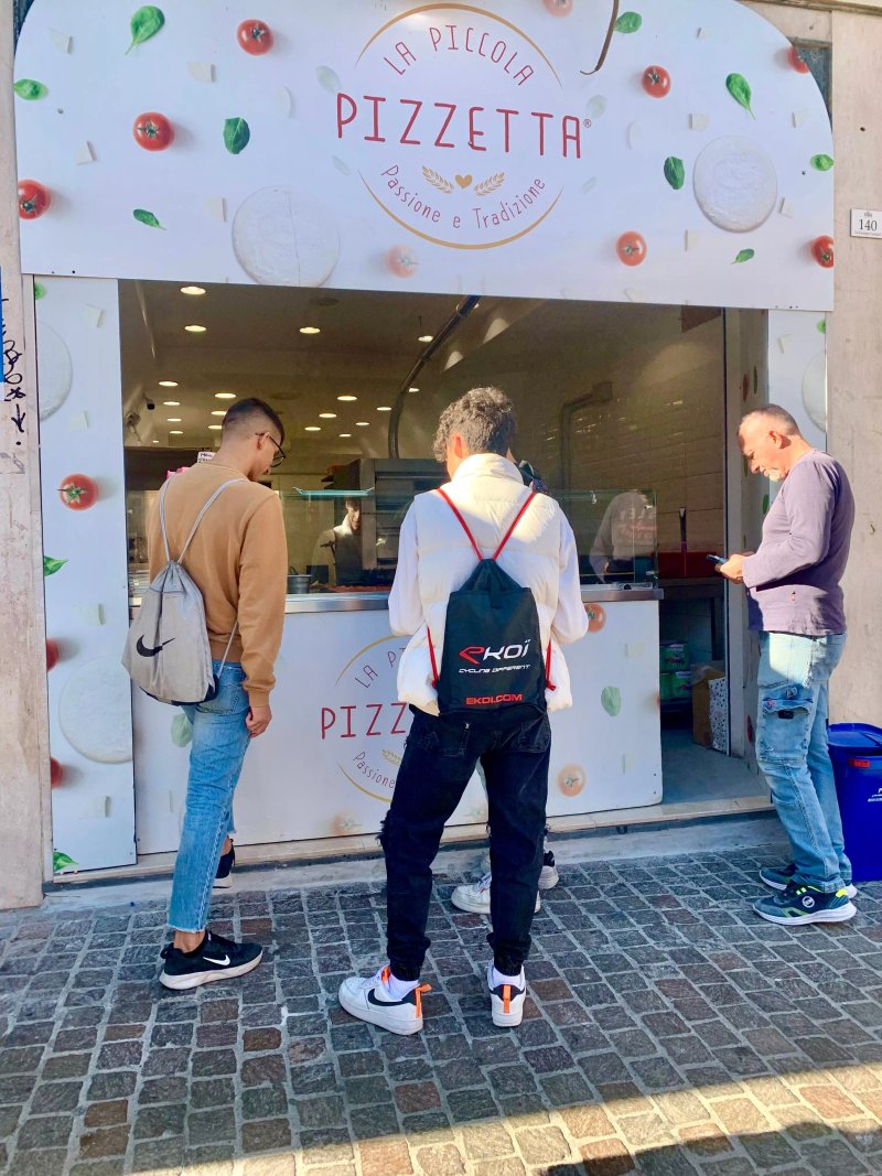 La Piccola Pizzetta - Via Garibaldi