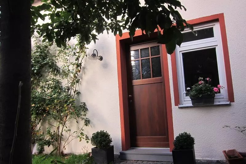 Pitoresque old town house near the castle