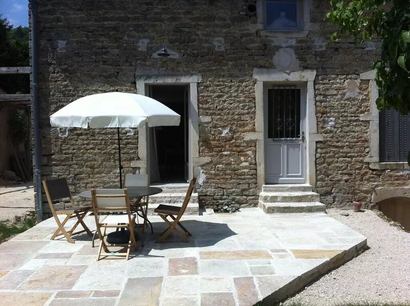 CHARMING HOUSE WITH COURTYARD GARDEN BEAUTIFULLY RESTORED bucolic Village ****