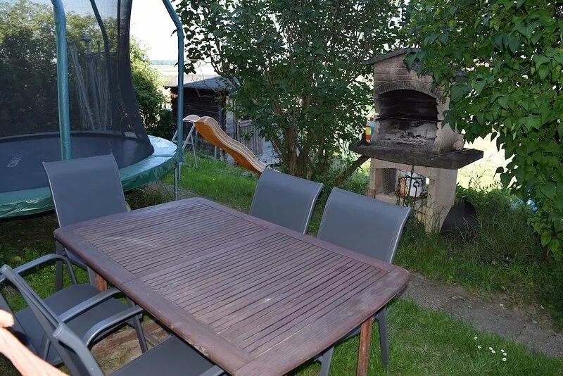 Apartment in individual villa, quiet, view