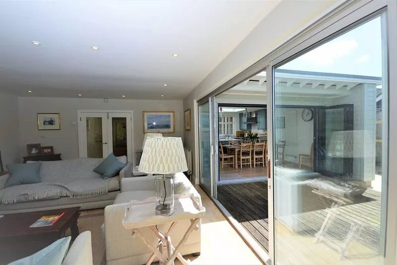 Hope Cottage -  a house that sleeps 10 guests  in 5 bedrooms