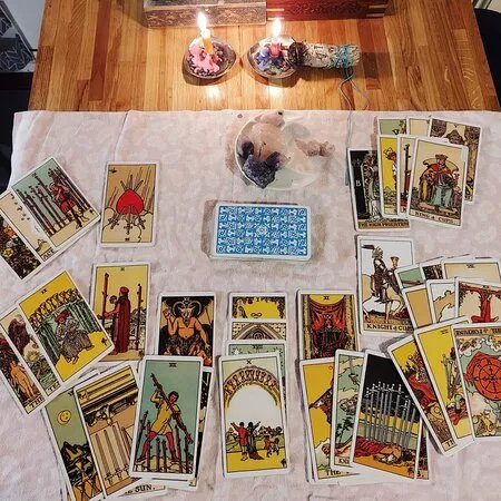 When Luna Sleeps Tarot