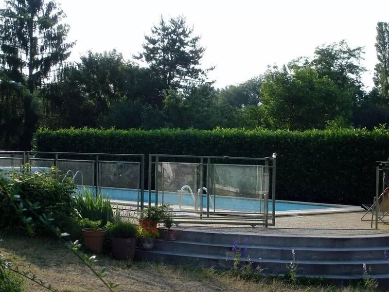 House - garden - private swimming pool.2 pers