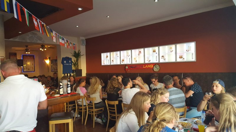 Papa Enzo's