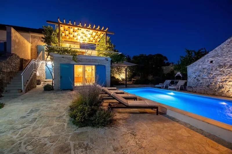 Old Stone House With Swimming Pool
