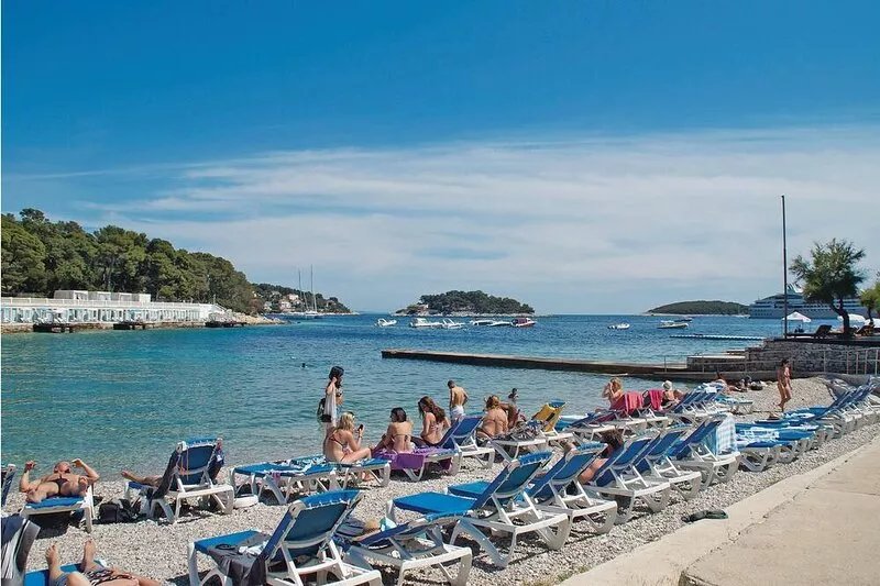 Gorgeous apartment in Stari Grad with WiFi