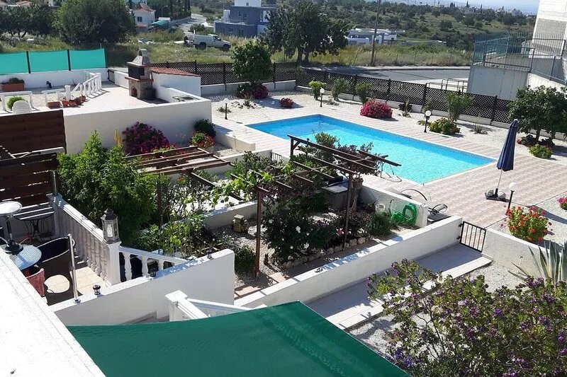 Επίγειος  παράδεισος.. " Heaven on earth " in Peyia, Paphos, Cyprus
