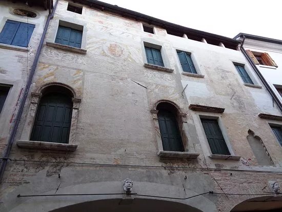 Palazzo Varaschini-Domenichini