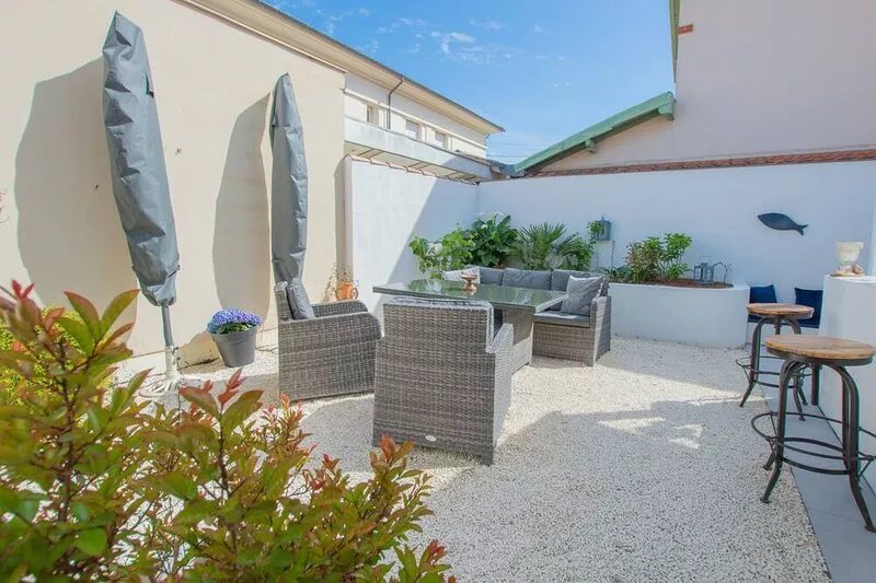 Beautiful Royannaise house 3*- 4 bd- royan centre- 8 pers garden-5 min walk