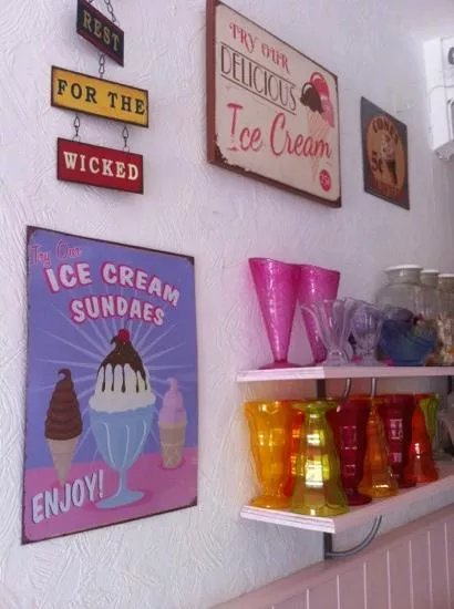 Yoies Ice Cream Parlour