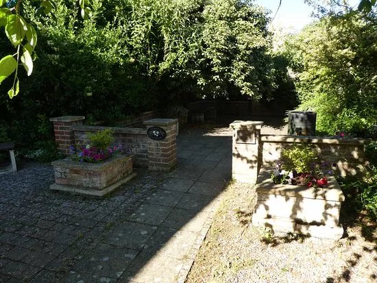 Dinky's Garden