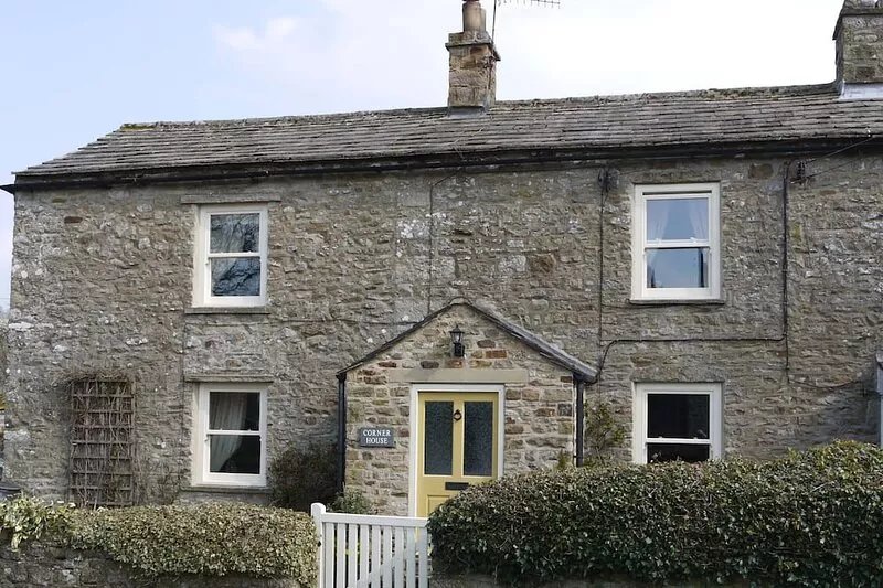 Yorkshire Dales Stone Cottage. Wonderful Location for Walking in Swaledale