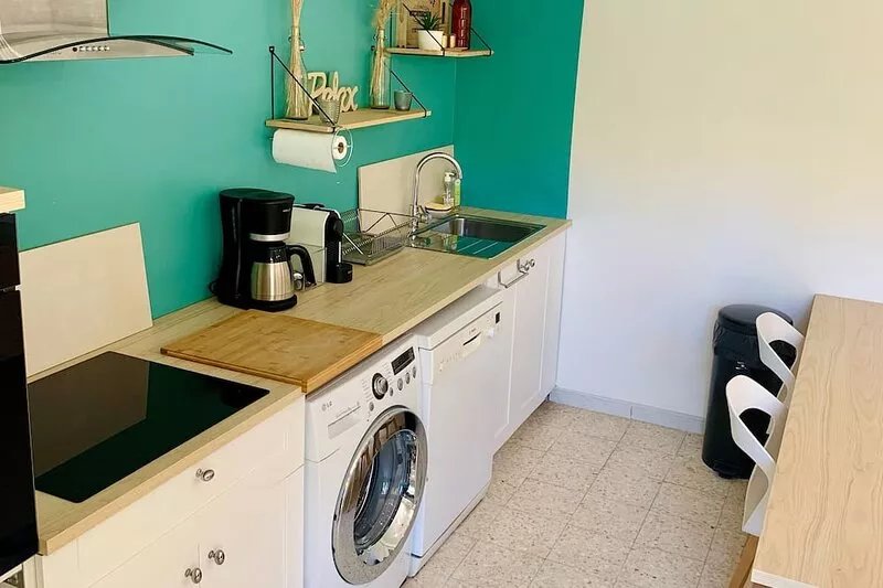 T3 two bedrooms, calm neighbourhood near the beach