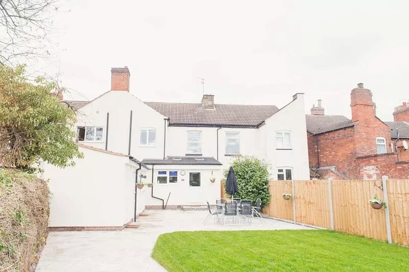 6 Bedrooms ALL with En-suites - Fantastic House