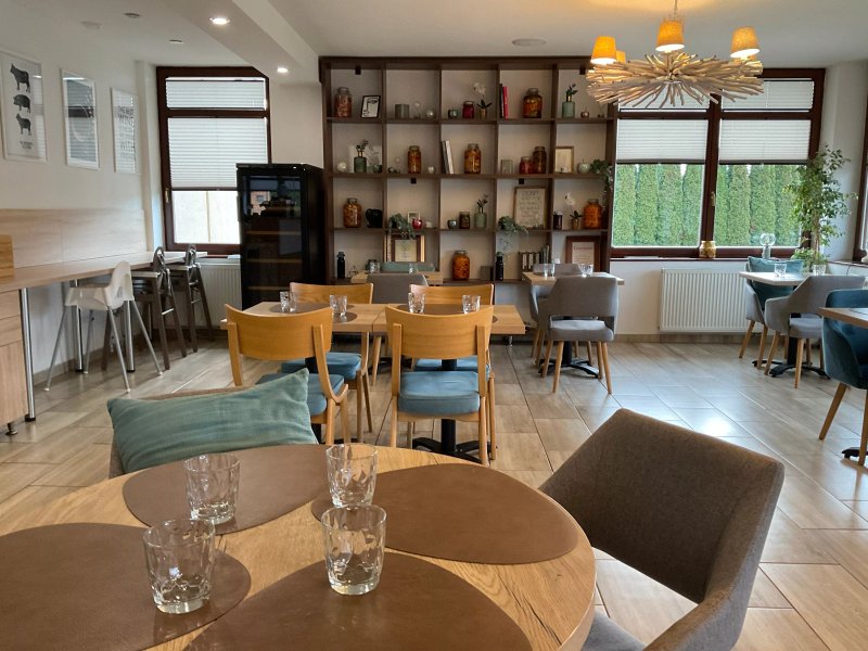 Moment Bistro & Ubytovanie